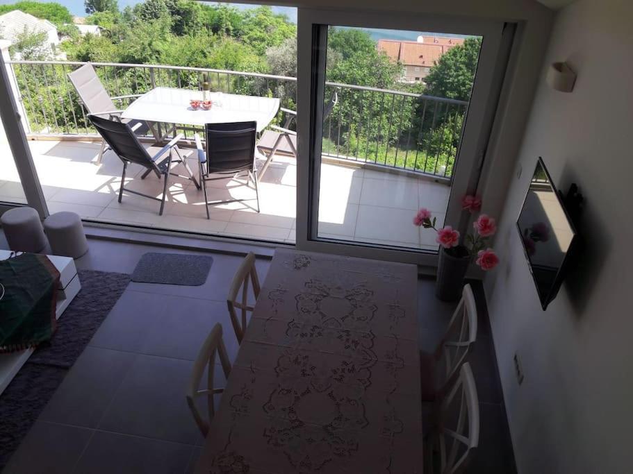 2Br Apartment With Pool Kotor Exterior photo