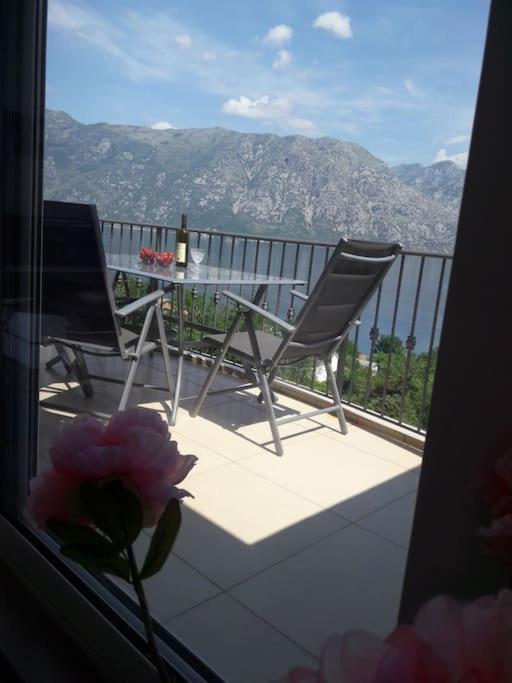 2Br Apartment With Pool Kotor Exterior photo